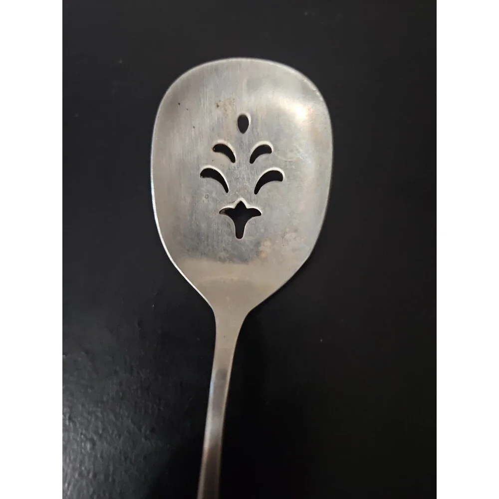 Oneida Community Stainless Patrick Henry Pierced Jelly Server